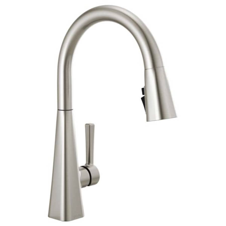 Delta Lenta Single-Handle Pull-Down Kitchen Faucet with ShieldSpray