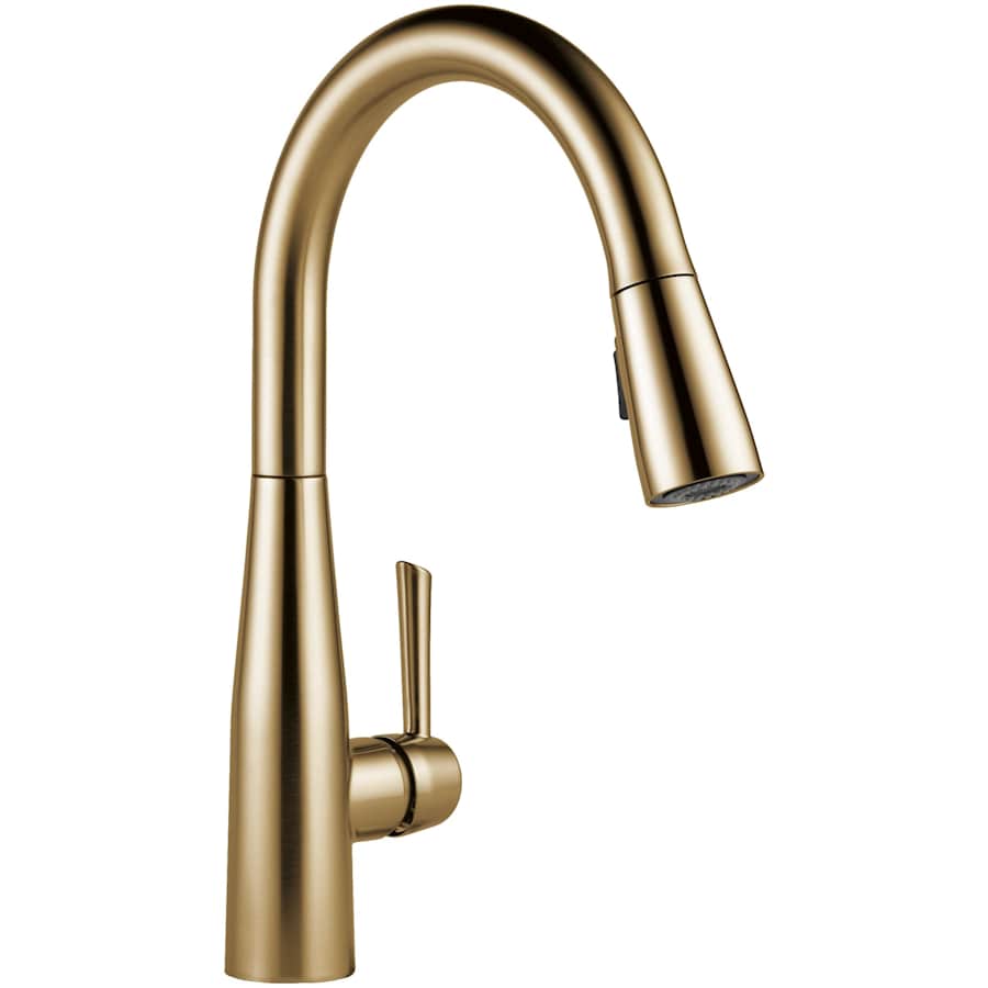 Delta Essa Pull-Down Kitchen Faucet with Magnetic Docking Spray Head - Includes Lifetime Warranty