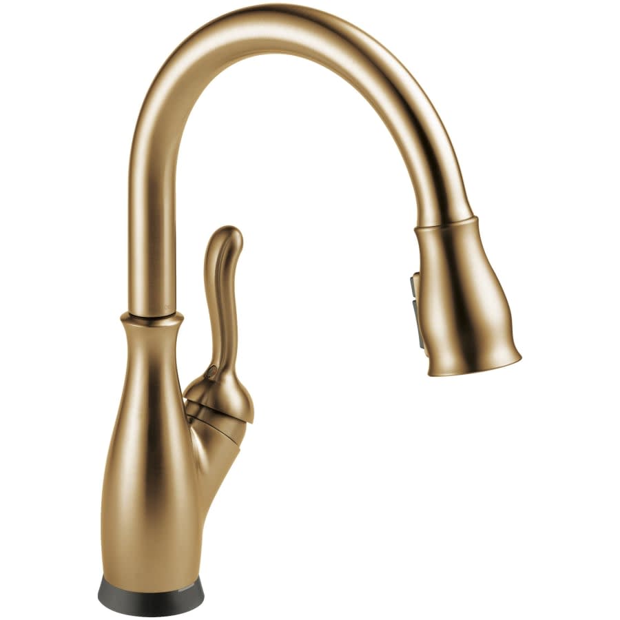 Delta Leland Pull-Down Kitchen Faucet with On/Off Touch Activation and Magnetic Docking Spray Head and ShieldSpray - Includes Lifetime Warranty (5 Year on Electronic Parts)